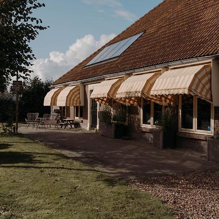 Camping De Tulpenweide Lege Kampeerplaats, Lege Plaats Op Het Gras Zonder Bed Breezand Exteriör bild